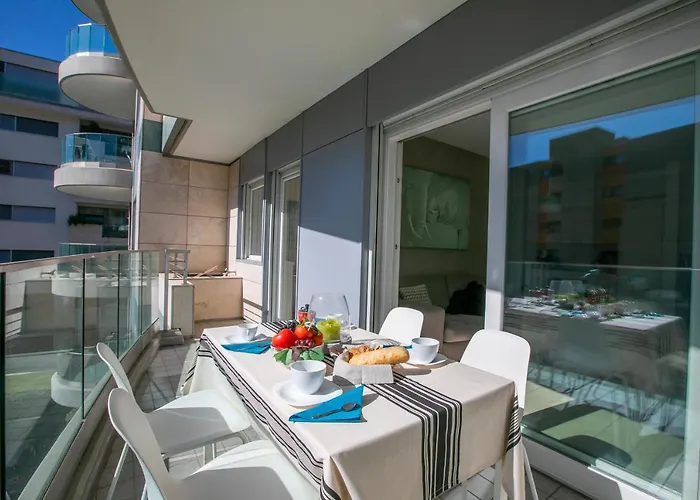 Prestige Du Lac 27 - Happy Rentals